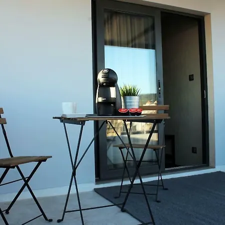 Stylish Seaview Rooftop * 테살로니키