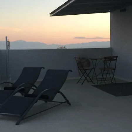 게스트하우스 Stylish Seaview Rooftop 테살로니키